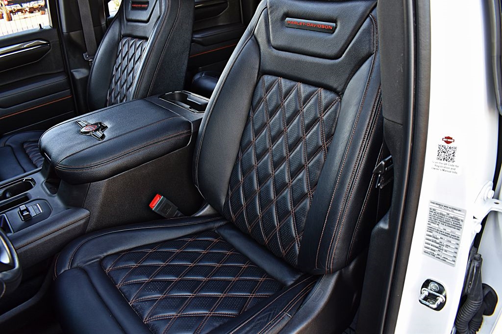 GMC Sierra 1500 AT4 Crew Cab 4WD 2022