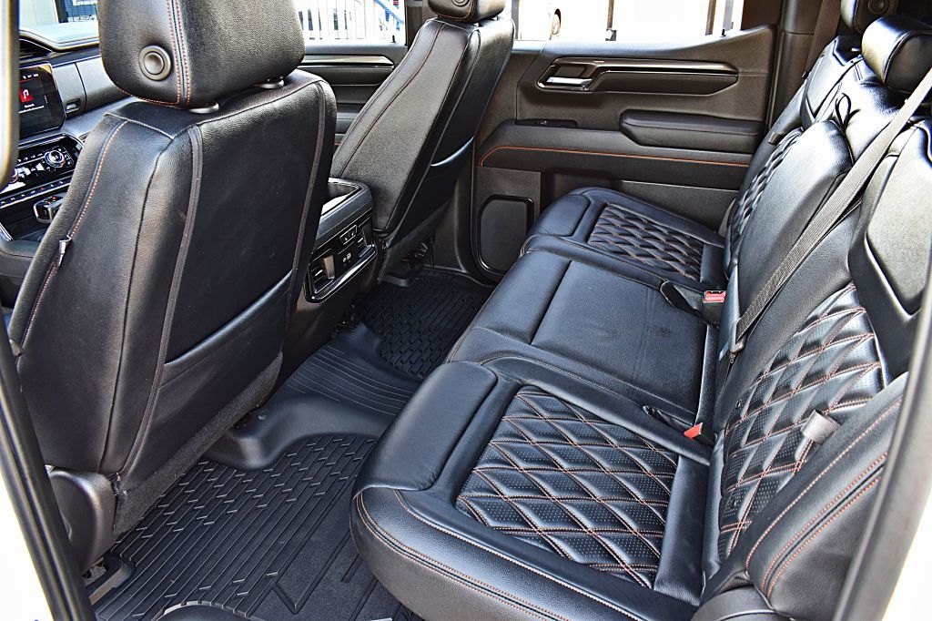 GMC Sierra 1500 AT4 Crew Cab 4WD 2022