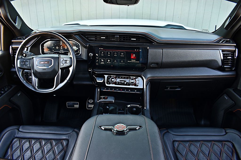 GMC Sierra 1500 AT4 Crew Cab 4WD 2022