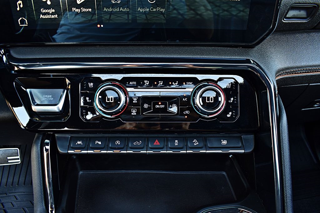 GMC Sierra 1500 AT4 Crew Cab 4WD 2022