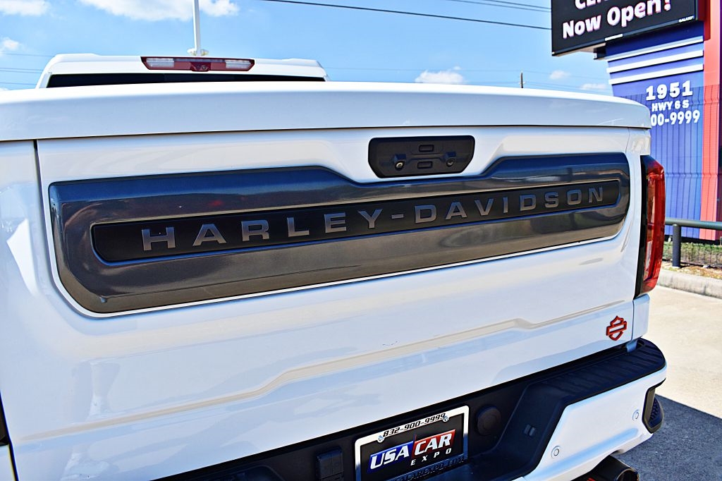 GMC Sierra 1500 AT4 Crew Cab 4WD 2022