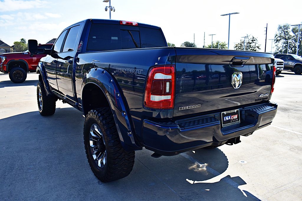 RAM 2500 Tradesman Crew Cab SWB 4WD 2022