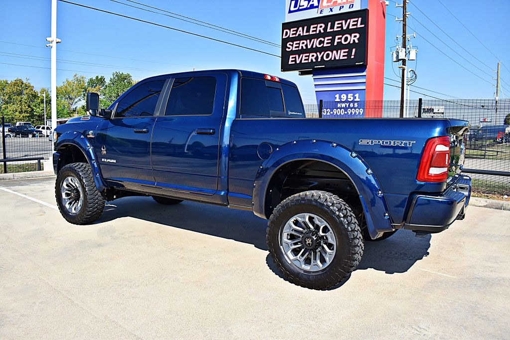 RAM 2500 Tradesman Crew Cab SWB 4WD 2022