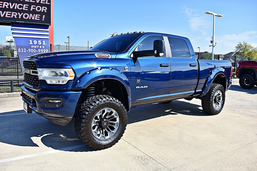 RAM 2500 Tradesman Crew Cab SWB 4WD 2022