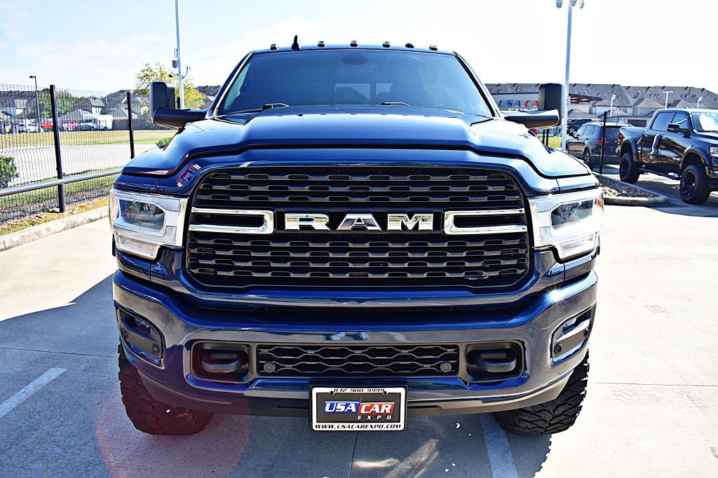 RAM 2500 Tradesman Crew Cab SWB 4WD 2022