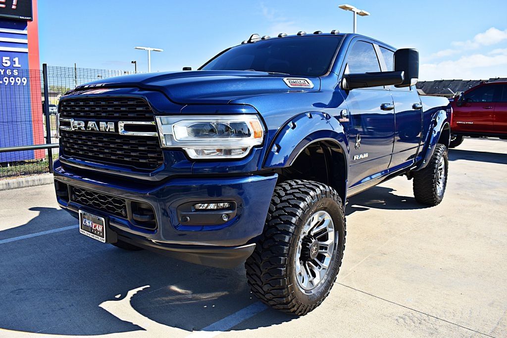 RAM 2500 Tradesman Crew Cab SWB 4WD 2022