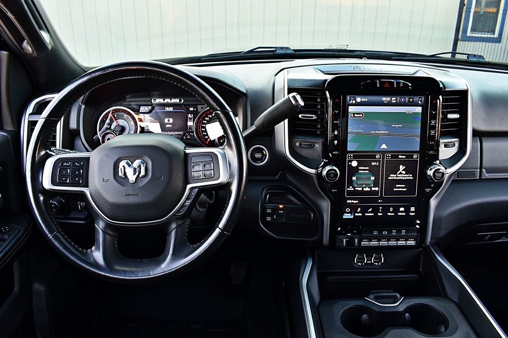 RAM 2500 Tradesman Crew Cab SWB 4WD 2022