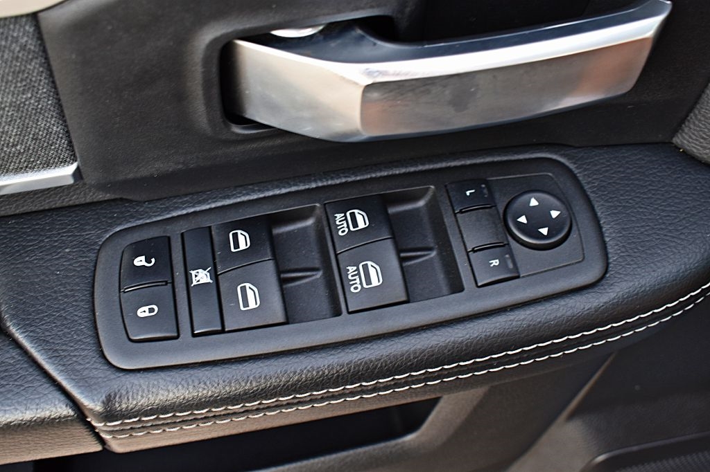 RAM 2500 Tradesman Crew Cab SWB 4WD 2022