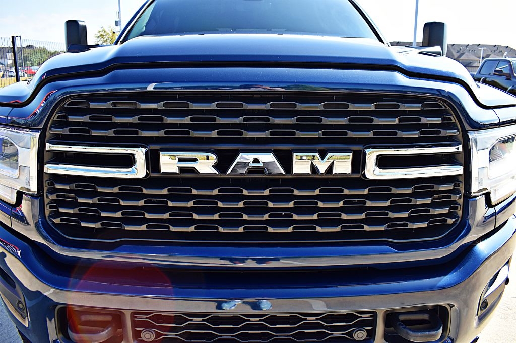 RAM 2500 Tradesman Crew Cab SWB 4WD 2022
