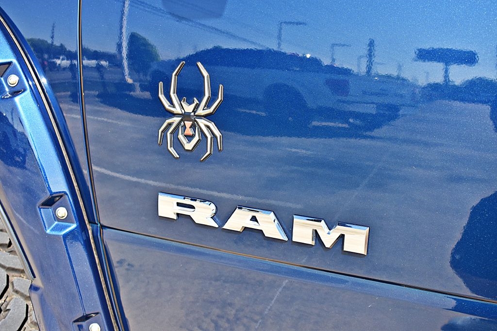 RAM 2500 Tradesman Crew Cab SWB 4WD 2022