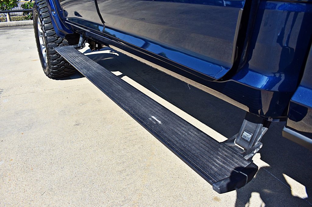 RAM 2500 Tradesman Crew Cab SWB 4WD 2022