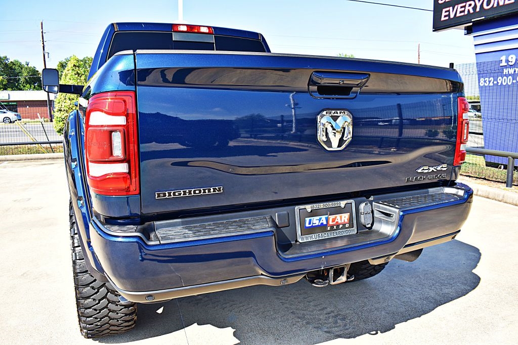 RAM 2500 Tradesman Crew Cab SWB 4WD 2022