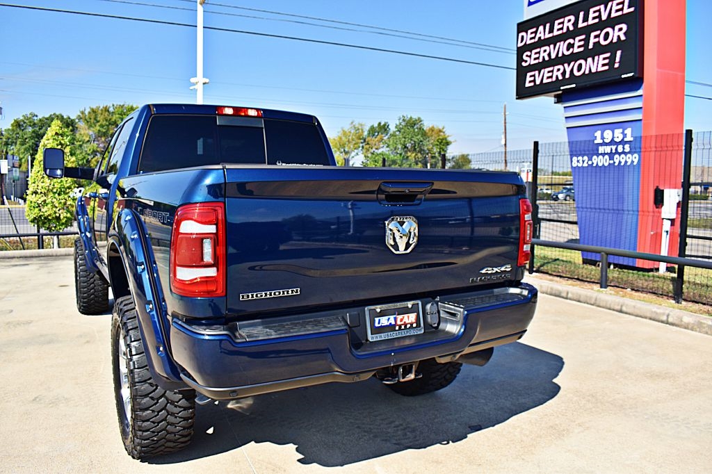 RAM 2500 Tradesman Crew Cab SWB 4WD 2022