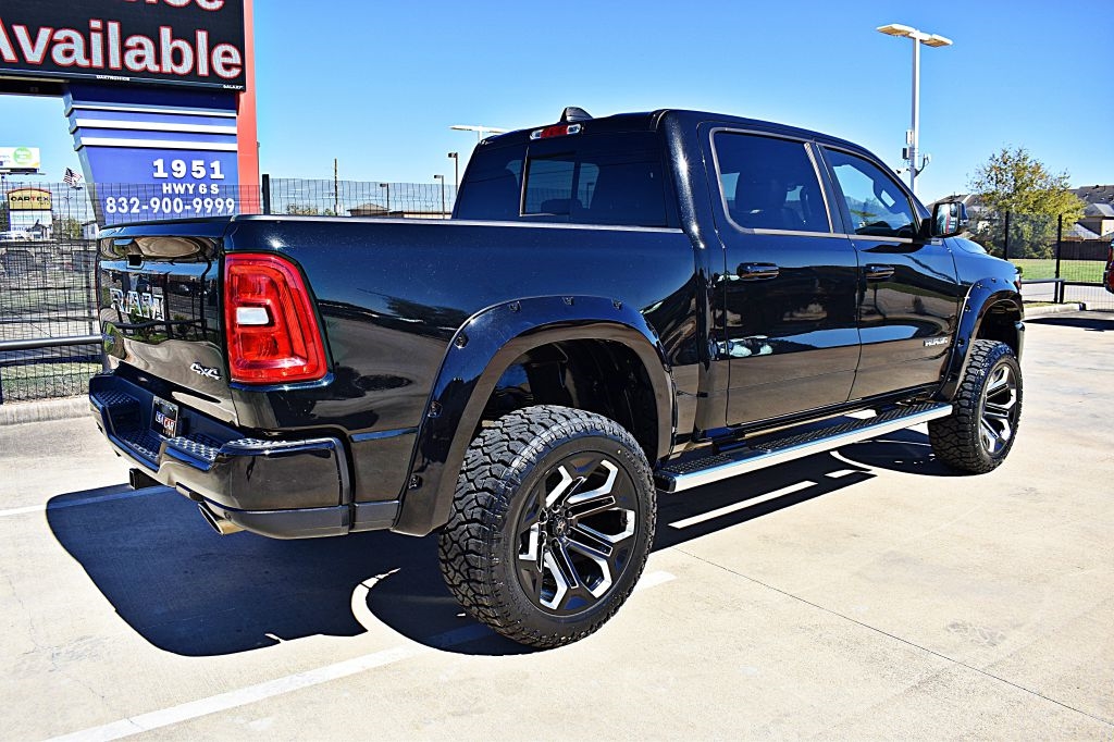 RAM 1500 Laramie Crew Cab SWB 4WD 2025