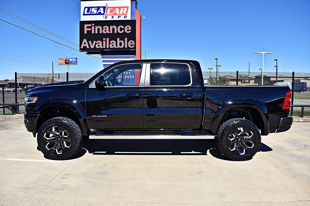 RAM 1500 Laramie Crew Cab SWB 4WD 2025