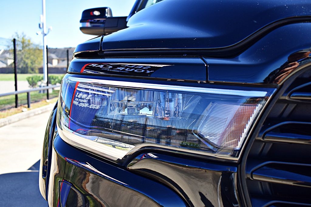 RAM 1500 Laramie Crew Cab SWB 4WD 2025