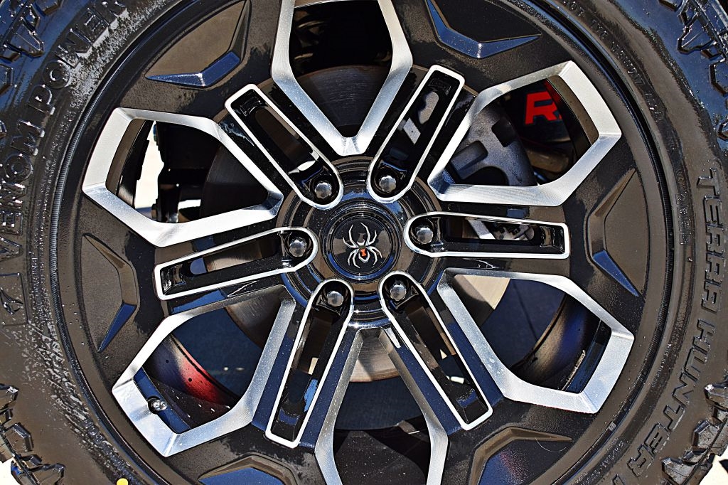 RAM 1500 Laramie Crew Cab SWB 4WD 2025