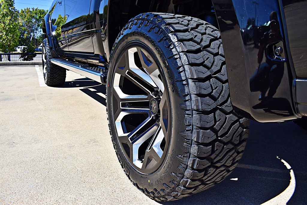 RAM 1500 Laramie Crew Cab SWB 4WD 2025