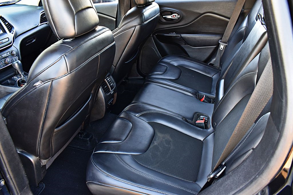 Jeep Cherokee Latitude Plus FWD 2019