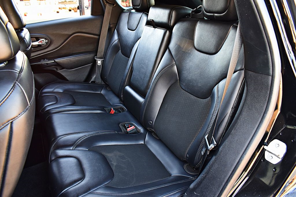 Jeep Cherokee Latitude Plus FWD 2019