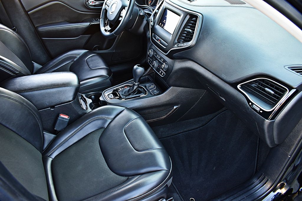 Jeep Cherokee Latitude Plus FWD 2019