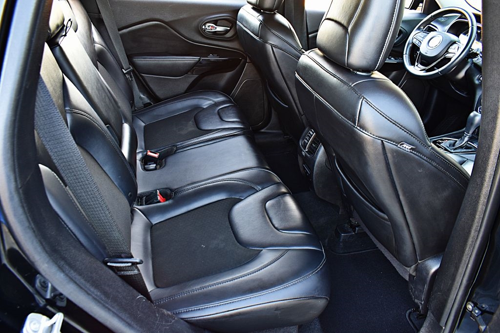 Jeep Cherokee Latitude Plus FWD 2019