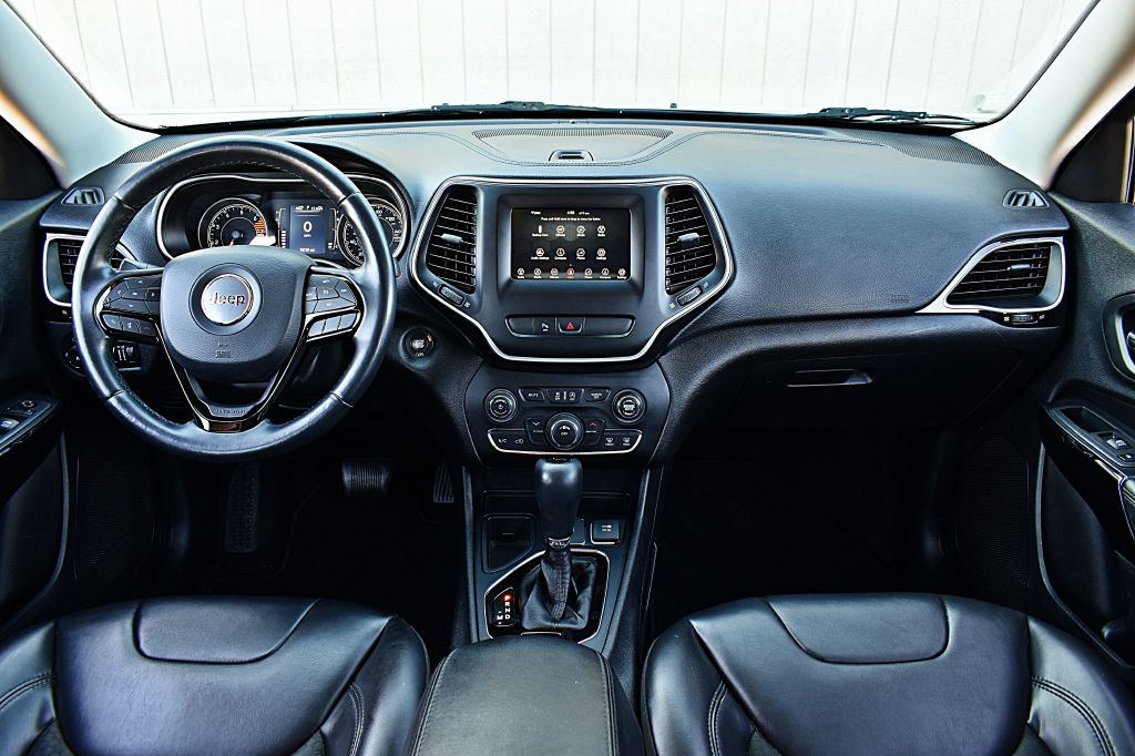 Jeep Cherokee Latitude Plus FWD 2019