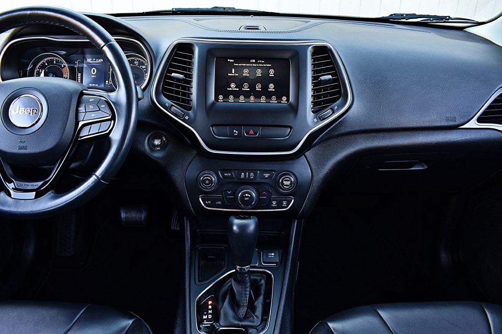 Jeep Cherokee Latitude Plus FWD 2019