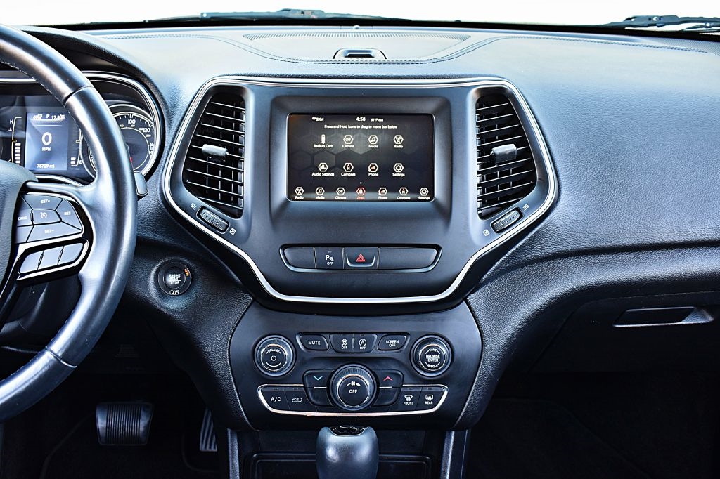 Jeep Cherokee Latitude Plus FWD 2019