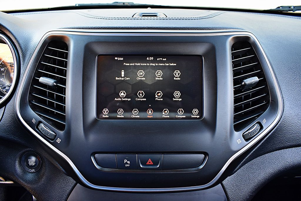 Jeep Cherokee Latitude Plus FWD 2019