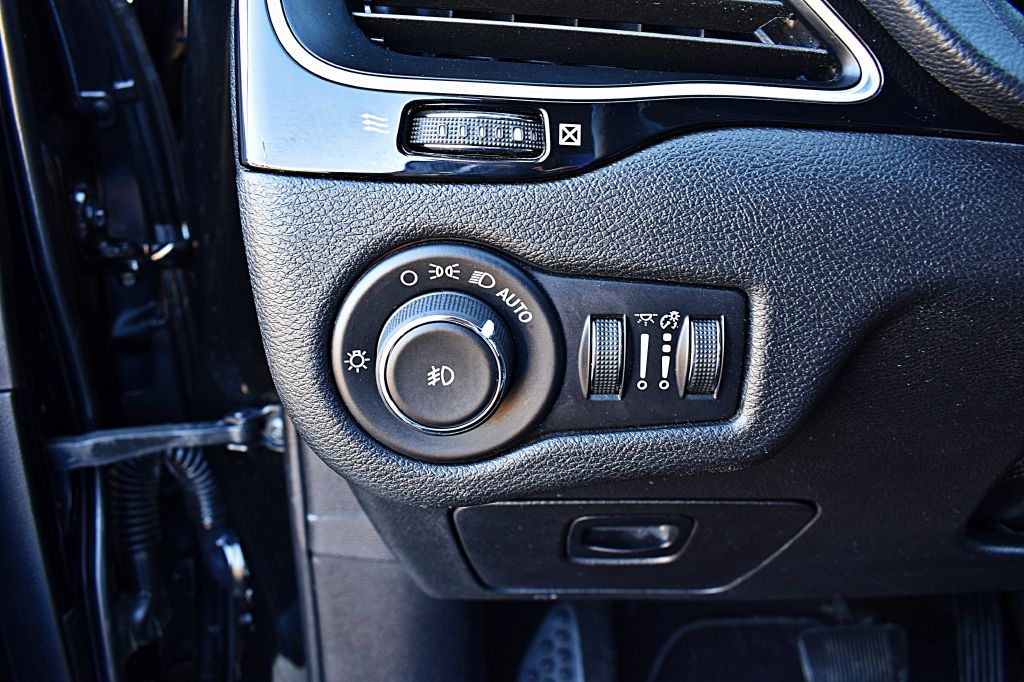 Jeep Cherokee Latitude Plus FWD 2019