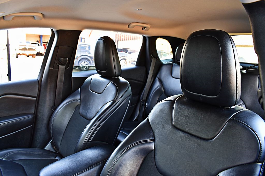 Jeep Cherokee Latitude Plus FWD 2019