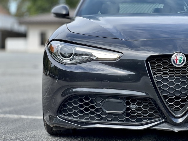 2022 Alfa Romeo Giulia SPRINT photo 4