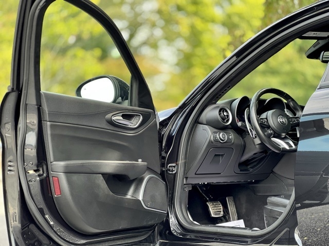 2022 Alfa Romeo Giulia SPRINT photo 11