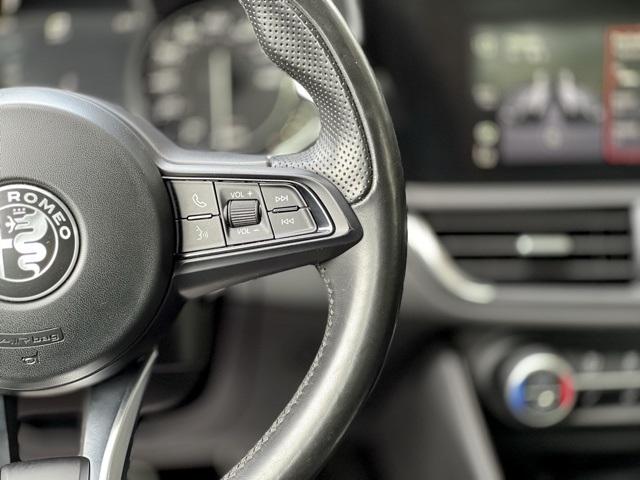 2022 Alfa Romeo Giulia SPRINT photo 35
