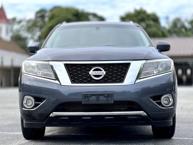 2014 Nissan Pathfinder SL photo 2