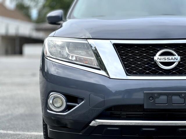2014 Nissan Pathfinder SL photo 5