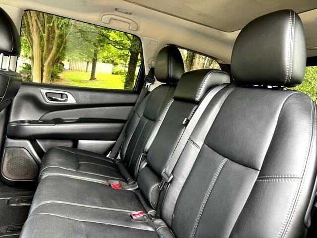 2014 Nissan Pathfinder SL photo 19