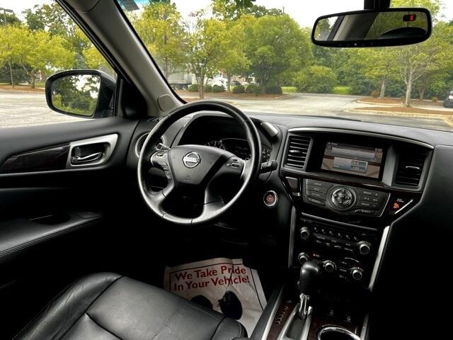 2014 Nissan Pathfinder SL photo 30