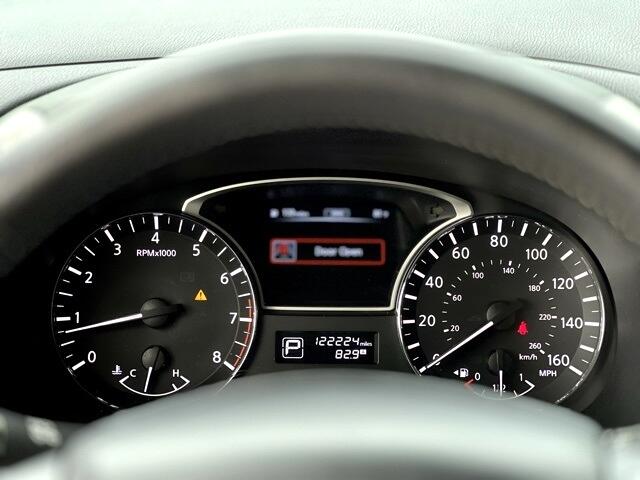 2014 Nissan Pathfinder SL photo 36