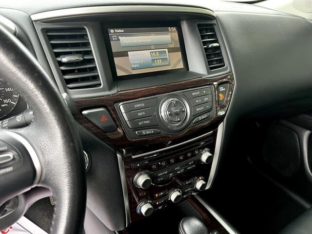2014 Nissan Pathfinder SL photo 39