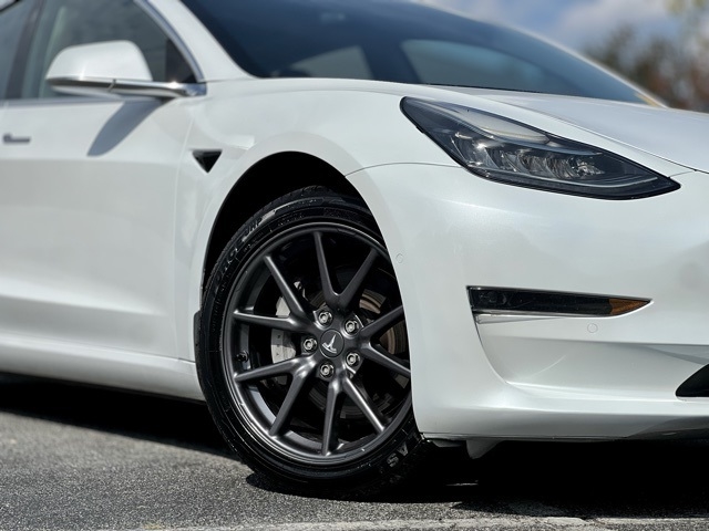 2018 Tesla Model 3 Long Range photo 4