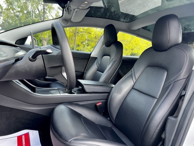 2018 Tesla Model 3 Long Range photo 17