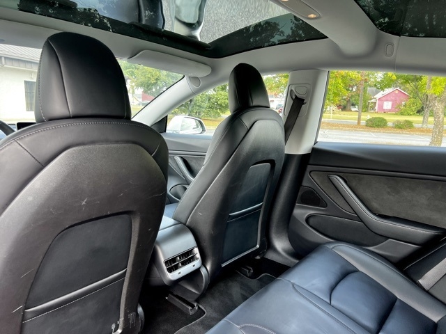 2018 Tesla Model 3 Long Range photo 19
