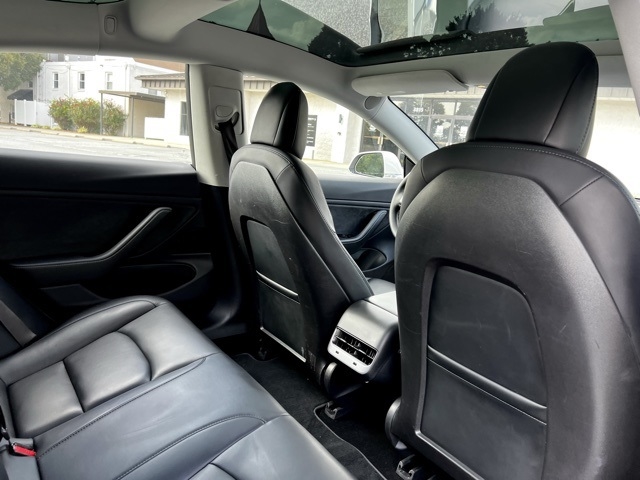 2018 Tesla Model 3 Long Range photo 23