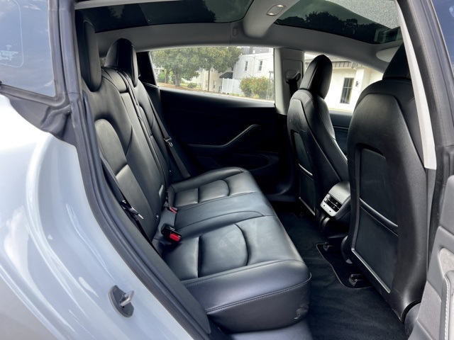 2018 Tesla Model 3 Long Range photo 24