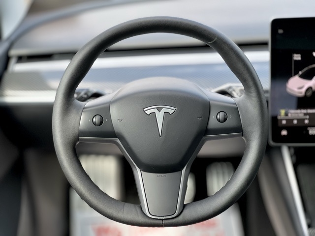 2018 Tesla Model 3 Long Range photo 35