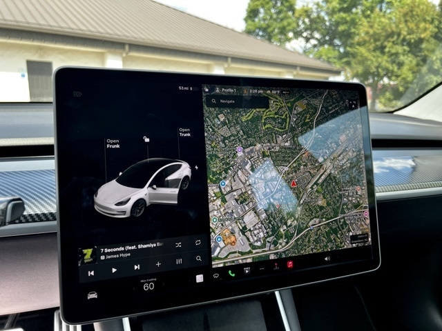 2018 Tesla Model 3 Long Range photo 37