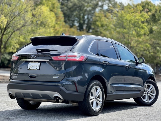 2019 Ford Edge SEL photo 3