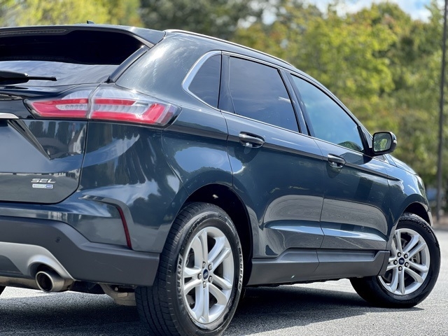 2019 Ford Edge SEL photo 4